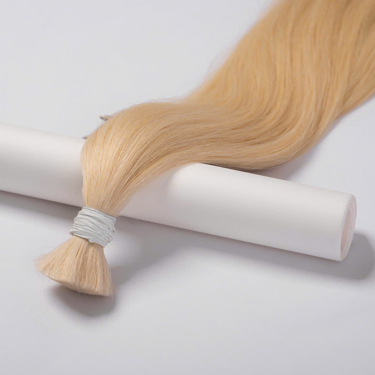 vietnamese-bulk-hair-natural-blonde-close-up