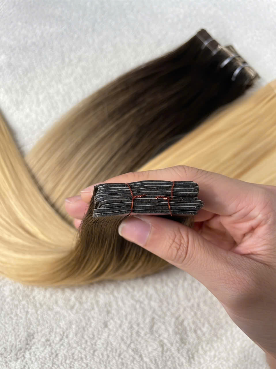 seamless-tape-in-hair-extensions-2