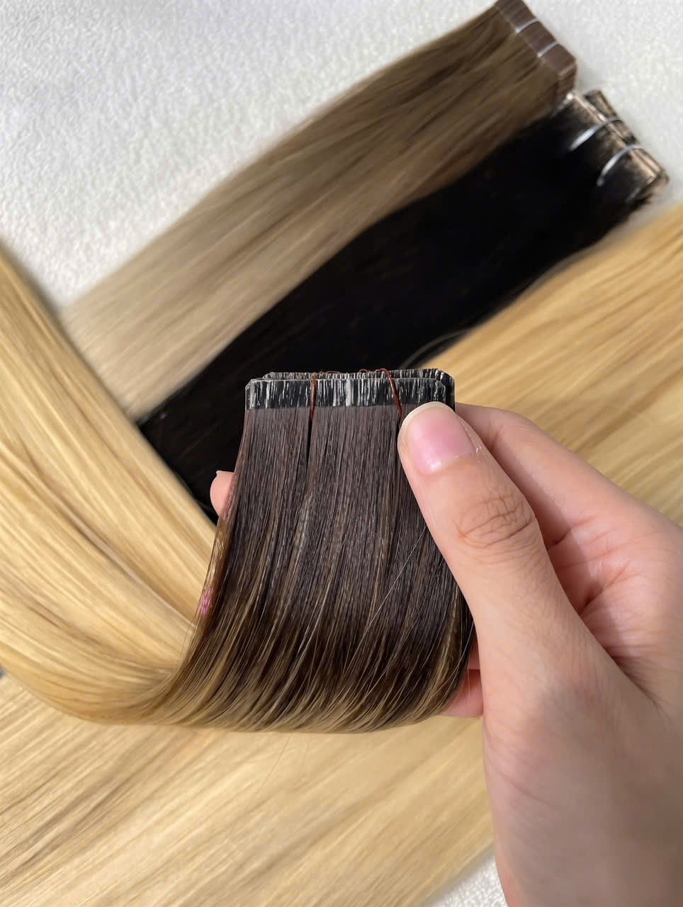 seamless-tape-in-hair-extensions
